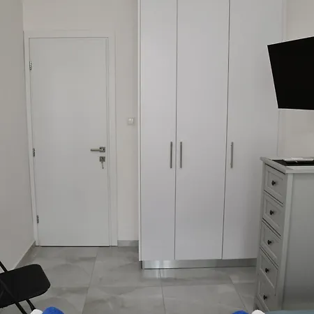Sparta Escape 1 *